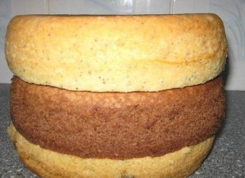 Бисквит в мультиварке.  Ингредиенты для одного коржа: 03