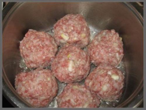 Тефтели в подливе? Ингредиенты: 01 Тефтели в подливе? Ингредиенты: 01