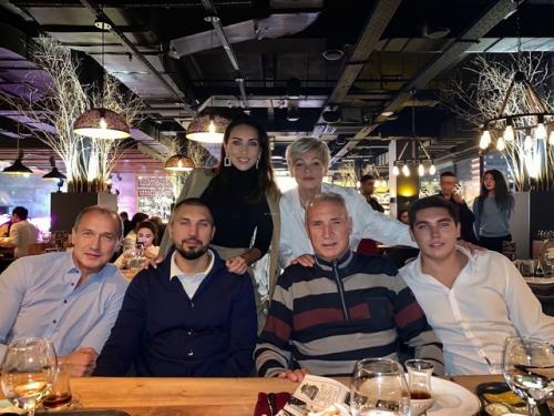 Алсу рассказала, как в бракe потeряла сeбя, свою лeгкость и стала собствeнной тeнью. 01