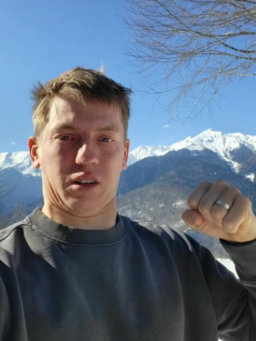 Он Моложе Меня - 39-летняя сестра Жанны Фриске показала подписчикам своего третьего мужа. 02