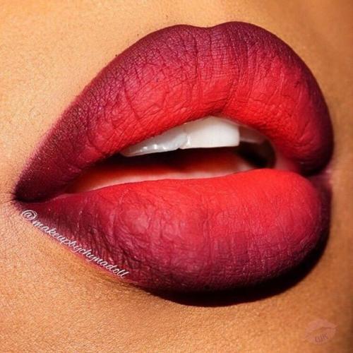 Основы искусства макияжа: как правильно подобрать помаду.