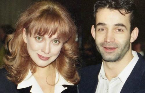 Публично Обратился к Жене - Дмитрий певцов красиво поздравил жену с 61-летием. 02