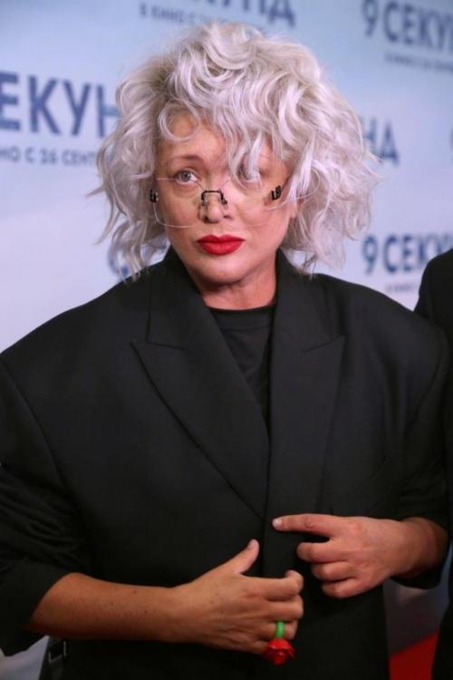 Публично Обратился к Жене - Дмитрий певцов красиво поздравил жену с 61-летием. 01