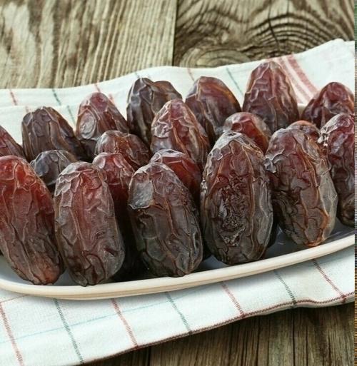 Финики как лекарство от всего или 20 фактов о финиках: 
