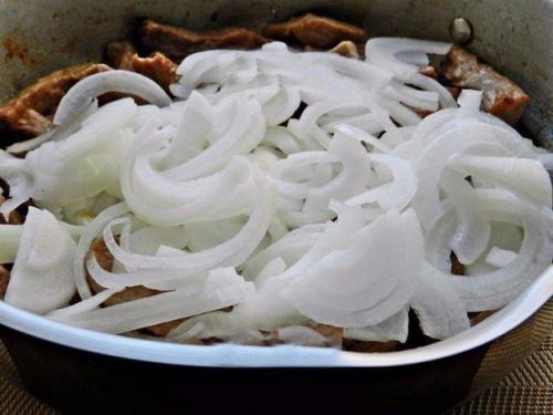 Мясо тушеное со сметанкой. 02 Мясо тушеное со сметанкой. 02