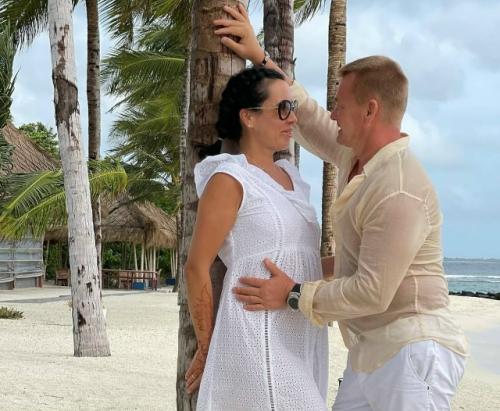 Ни дня без драмы: жена Владимира Сычёва обвинила его в измене. 04