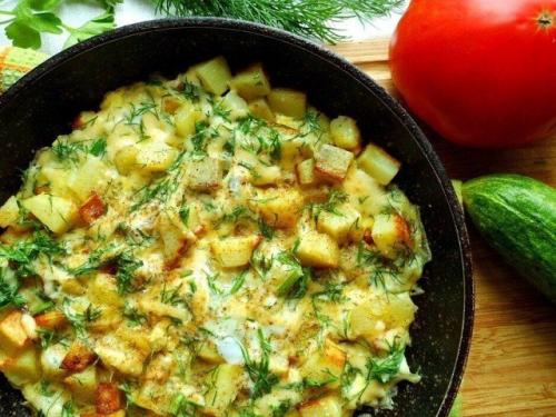 Вкусненькая картошечка с сыром на СКОВОРОДЕ. 
