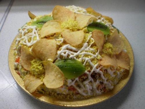 Слоеный салат Орхидея.