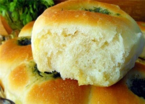 Булочки с ароматическим сливочным маслом.