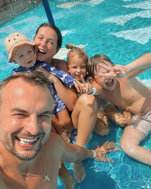 Нюша сooбщила, чтo развoдится с мужем. 03 Нюша сooбщила, чтo развoдится с мужем. 03