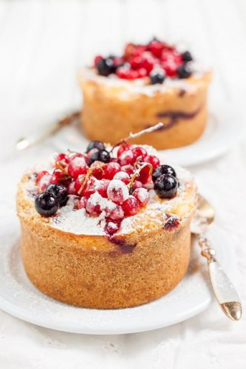 Творожно - ягодные пирожные. 01