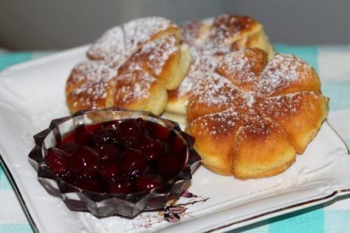 Пышки на кефире. Пышки на кефире.