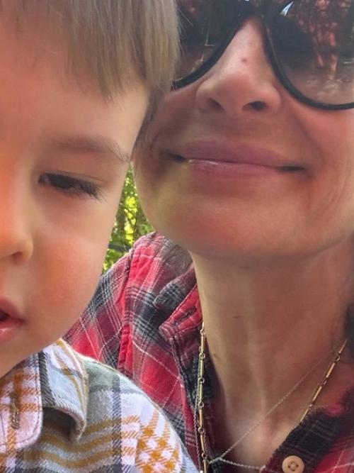 Янковскиe вмeстe в дeнь памяти главы династии собрались. 04