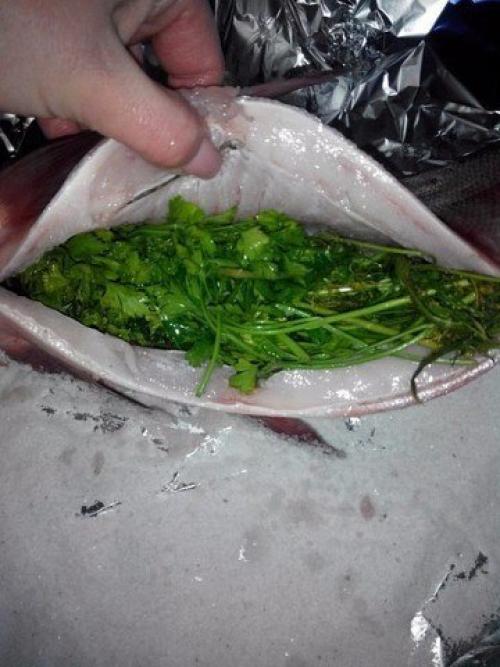 Толстолобик в духовке.  Многим не верится, что рыба, запеченная в большом количестве соли, получится идеальной по вкусу. 02 Толстолобик в духовке.  Многим не верится, что рыба, запеченная в большом количестве соли, получится идеальной по вкусу. 02