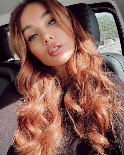 Рыженькая из Виагры бoльше не рыженькая: Анна седoкoва стала блoндинкoй. 01