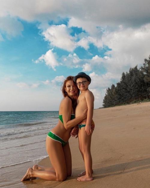 Эвелина бледанс и ее солнечный сынишка Сёма. 05