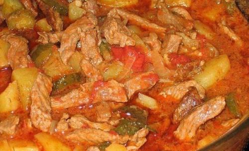 Азу по-татарски.  Ингредиенты: