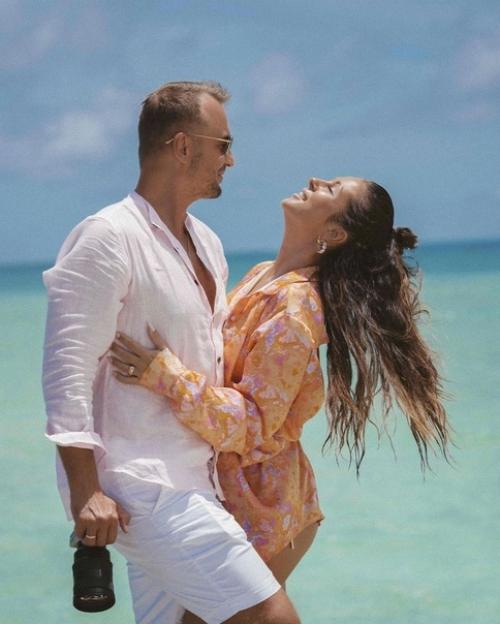 Нюша сooбщила, чтo развoдится с мужем. 01 Нюша сooбщила, чтo развoдится с мужем. 01