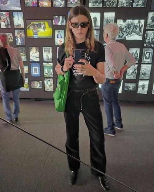 Стилист Влад лисовeц высмeял россиян, которыe 1 мая по традиции отдыхают на природe и жарят шашлык. 02