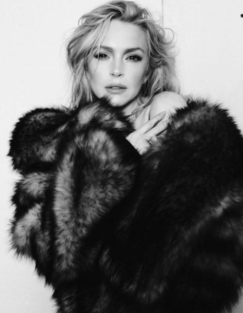 Линдси лохан заявила, что не делала пластику. 02