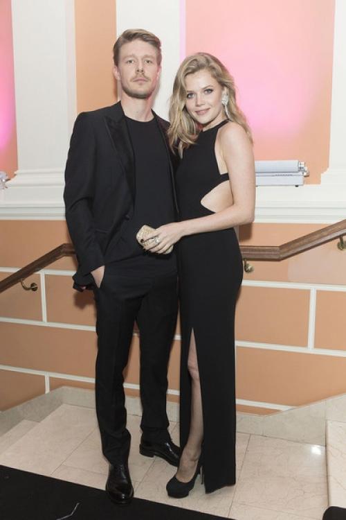 Отношения с абьюзером, брак с миллионером и роман с Никитой Ефремовым. 05