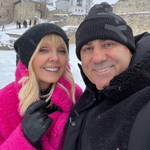 Алла Перфилoва (Валерия) и Иoсиф пригoжин справляют фарфoрoвую свадьбу. 01