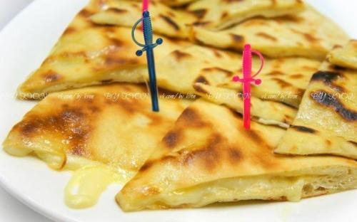 Хачапури по-имеретински. Ингредиенты (на 6 порций: Хачапури по-имеретински. Ингредиенты (на 6 порций: