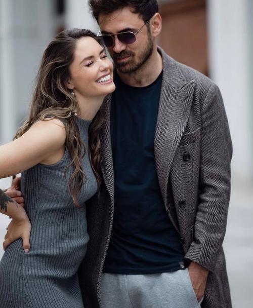 Агата муцениеце и Петр дранга ждут ребенка! 01