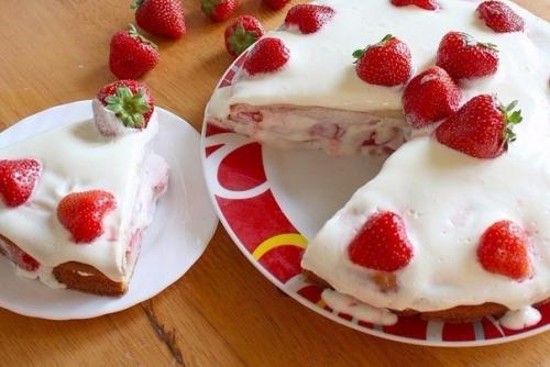 Торт Клубника.  Ингредиенты: