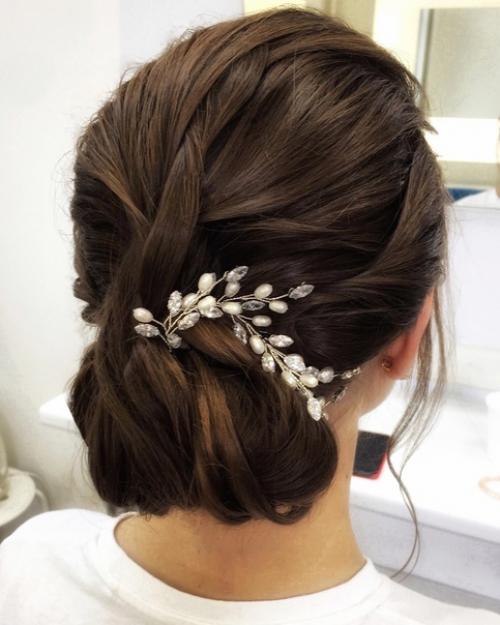 Меня зовут Анастасия, с удовольствием подготовлю вас к важному событию: вечеринка, корпоратив, свадьба, свидание и т. д. 04