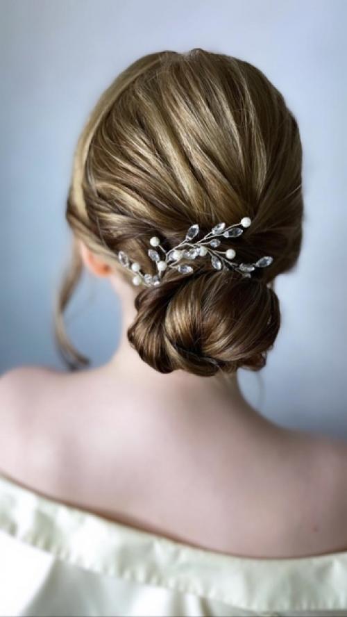 Меня зовут Анастасия, с удовольствием подготовлю вас к важному событию: вечеринка, корпоратив, свадьба, свидание и т. д. 05