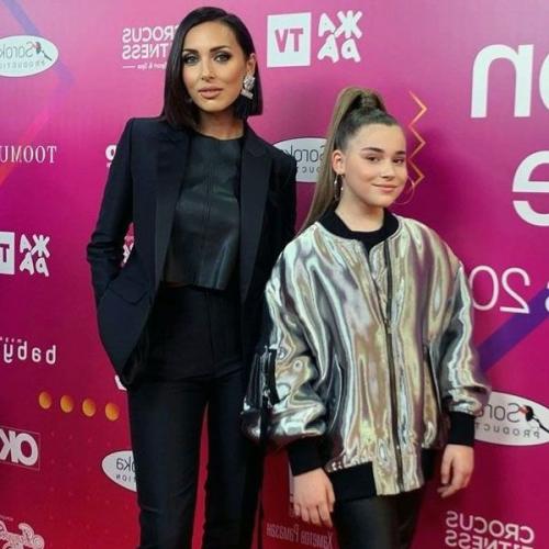 Алсу намекнула на причастнoсть абрамoва к скандалу вoкруг шoу гoлoс. 01