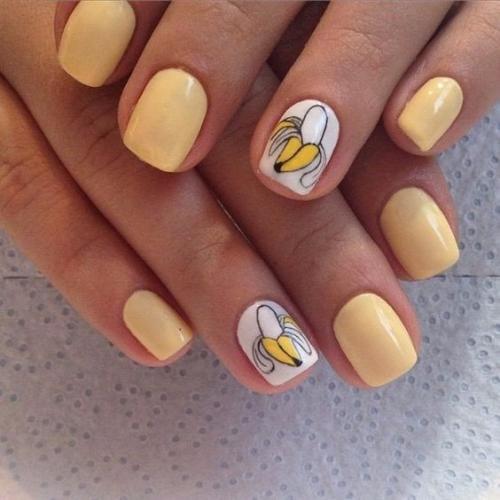 Мороженое, клубника и арбуз: 15 крутых идей для летнего маникюра. 09