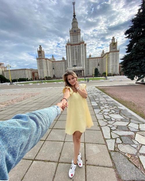 Вот такая простая Анна михайловская и хорошо выглядит! 01