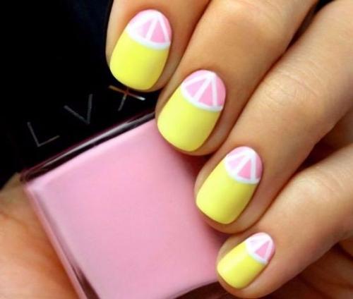 Мороженое, клубника и арбуз: 15 крутых идей для летнего маникюра. 04