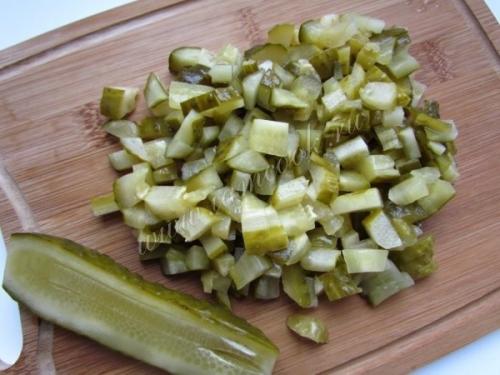 Солянка с колбасой и курицей. 05