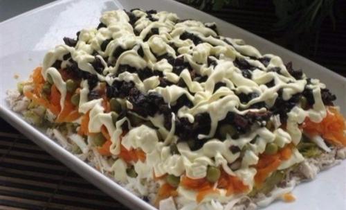 Рецепт этого салата будут выпрашивать все гости.  