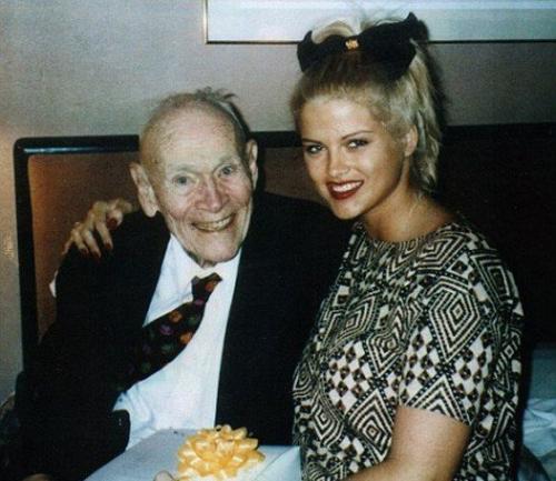 За него по любви и точка вышла! 01