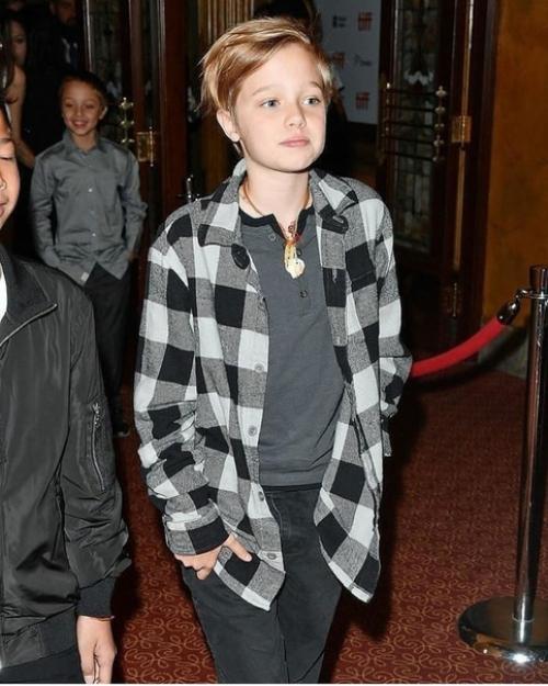 13-Летняя дочь Анджелины Джоли больше не дочь. 01