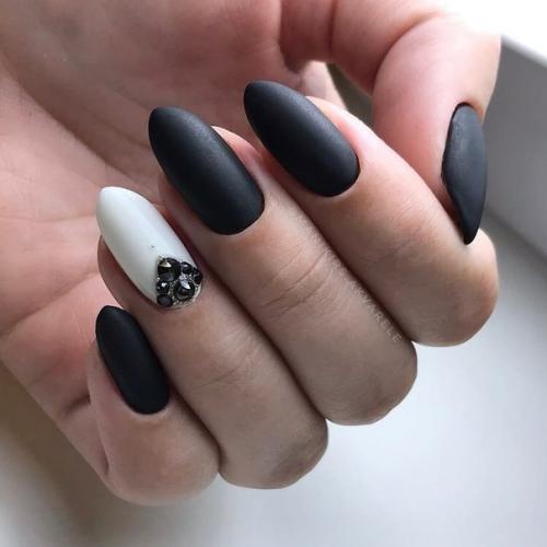 Обалденные черные идеи маникюра! 06