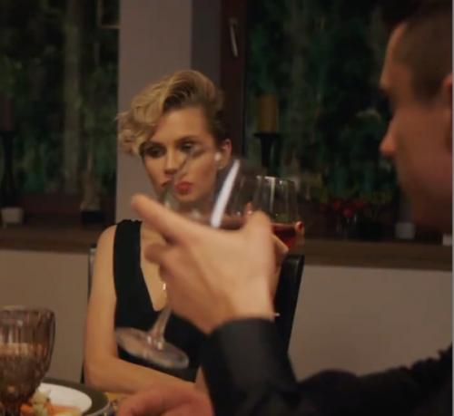 Павел прилучный и Дарья Мельникова взбудоражили поклонников горячими кадрами. 02