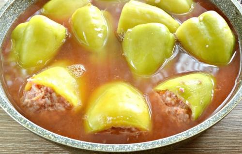 Фаршированные перцы в томатной подливке. 07 Фаршированные перцы в томатной подливке. 07