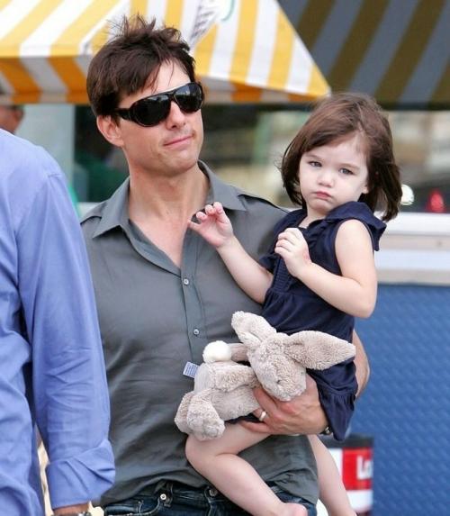 Еще один ребенок знаменитости отказался от фамилии отца. 04