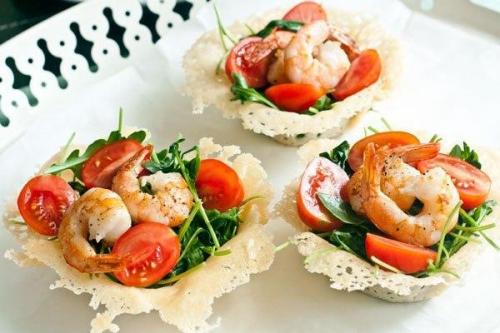 Корзинки из пармезана. Корзинки из пармезана.