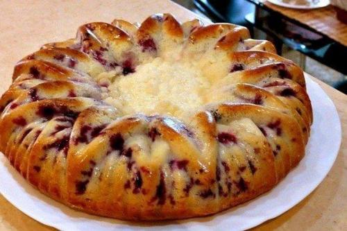 Пирог с творожной начинкой. Пирог с творожной начинкой.