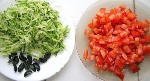 Салат Арбуз.  Для приготовления салата понадобятся следующие ингредиенты *: 03