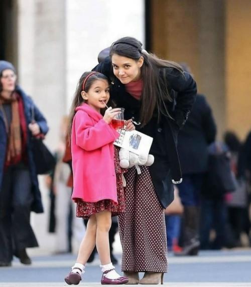 Еще один ребенок знаменитости отказался от фамилии отца. 05