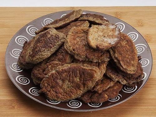 Печеночные оладьи в сметанном соусе. 04