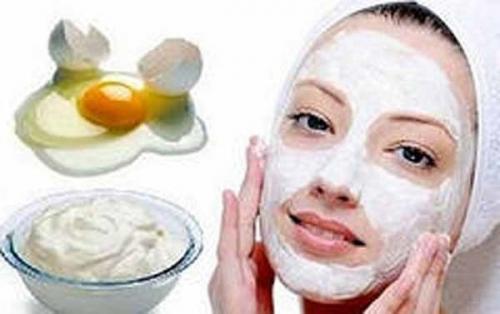 Маска от угрей с яичным белком.