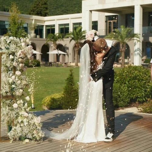 Стендап - комик слава комиссаренко женился на украинской вебкам - модели. 06